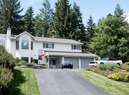 Alexandria House Bed & Breakfast West Kelowna Exterior photo