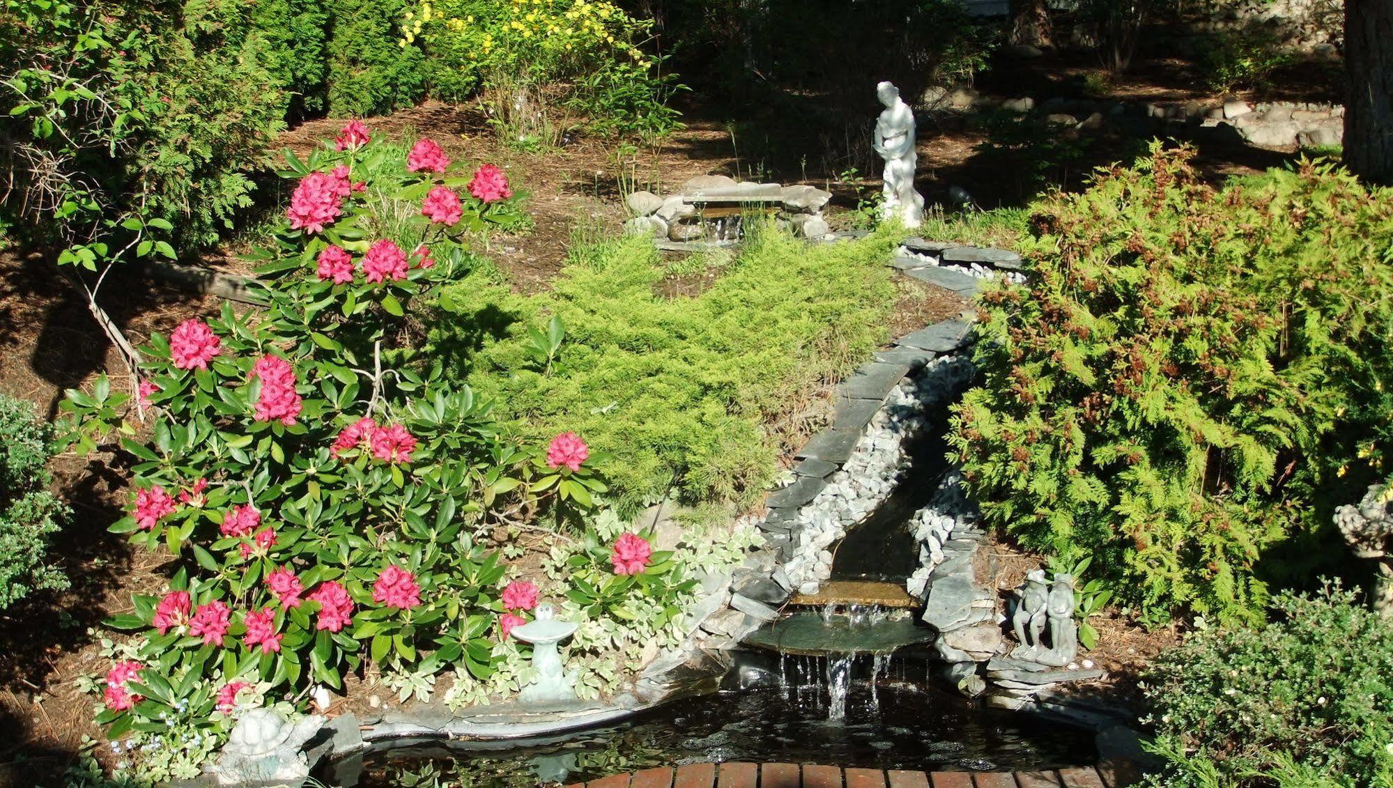 Alexandria House Bed & Breakfast West Kelowna Exterior photo